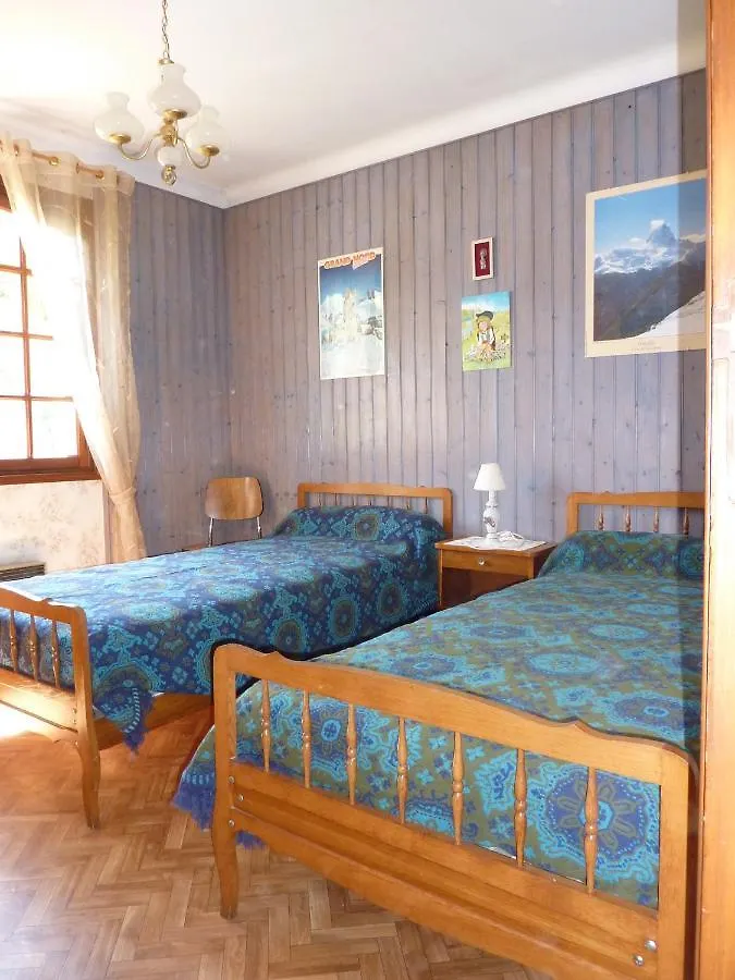 Appartement Rez De Jardin Luz-Saint-Sauveur 0*,  France